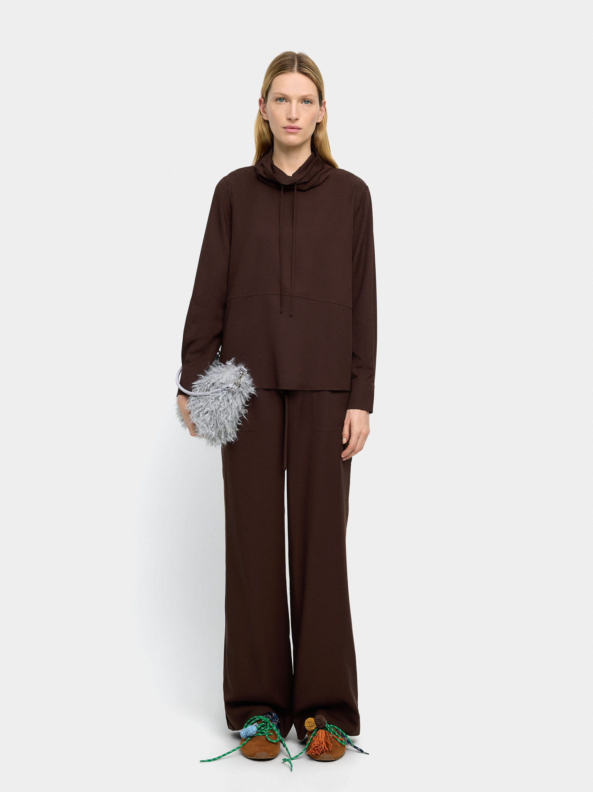 5608348752879 Px 241179 Bn 1y